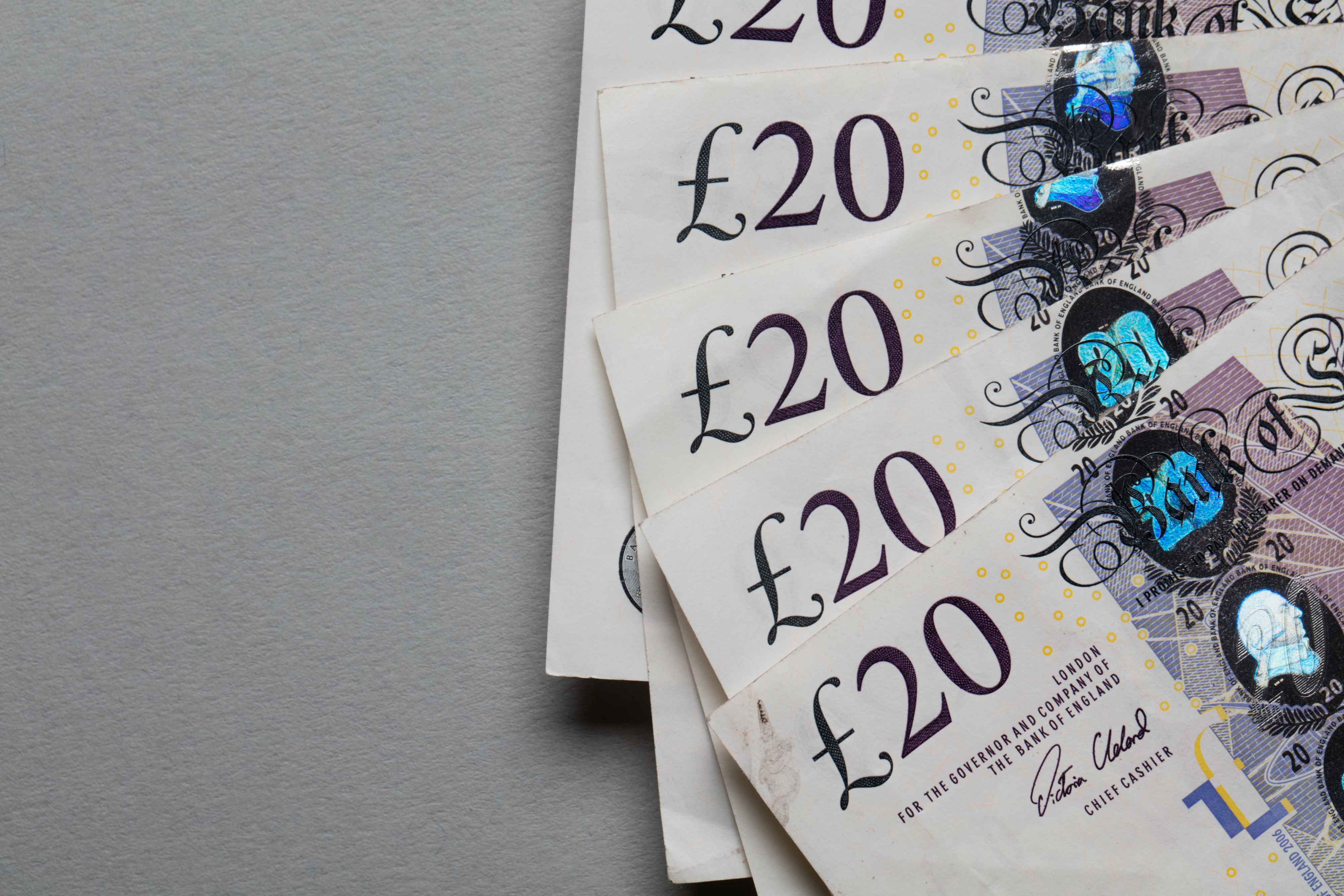 Paying Builders In Cash